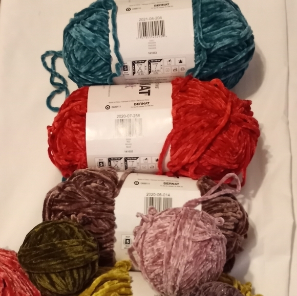 Crochet Super soft Scrunchies - Picture 14 of 15